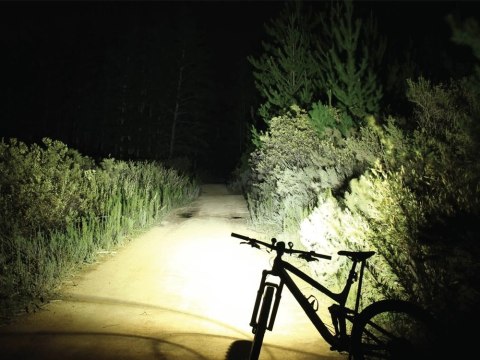 Lampka rowerowa przednia latarka led cree xm-l t6