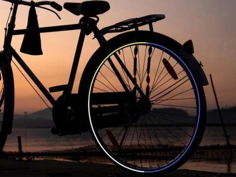 Taśma odblaskowa odblask na rower motor samochód naklejka samoprzylepna 8m