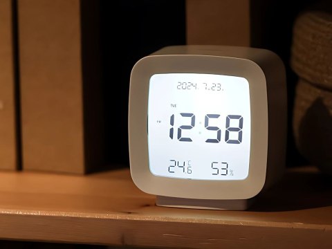 Zegar budzik z datą i temperaturą z funkcją drzemki lcd wilgoć w powietrzu
