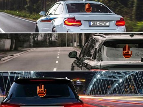 Sygnalizator gestów reka na tylną szybę samochodu środkowy palec led pilot