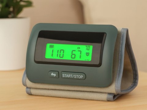 Ciśnieniomierz naramienny elektryczny automatyczny pomiar tętna i ciśnienia