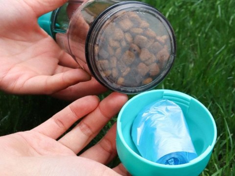 Butelka podajnik karmy poidło dla psa kota miska z podajnikiem worków 300ml