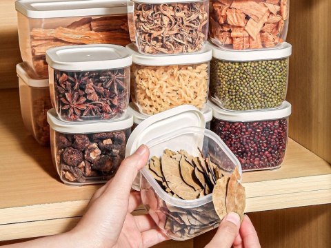 Pojemnik na żywność z pokrywką hermetyczny organizer do kuchni 500ml 0,5l