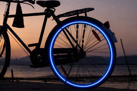 Taśma odblaskowa odblask na rower motor samochód naklejka samoprzylepna 8m