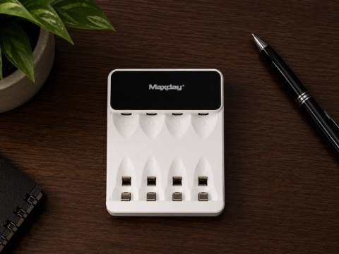 Ładowarka do akumulatorków aa aaa lcd + 4 akumulatorki aaa kabel usb-c