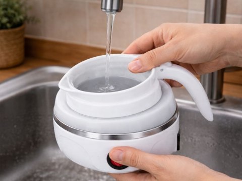 Czajnik elektryczny składany silikonowy turystyczny podróżny mały 0,6l