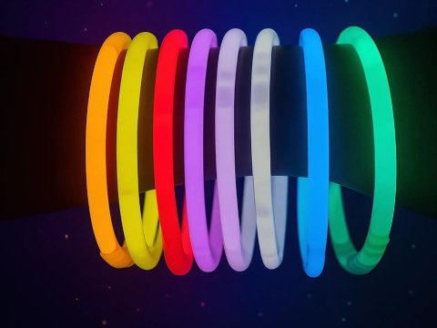 BRANSOLETKI OPASKI ŚWIECĄCE FLUORESCENCYJNE PAŁECZKI ŚWIETLIK URODZINY