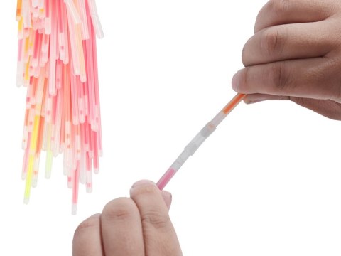 BRANSOLETKI OPASKI ŚWIECĄCE FLUORESCENCYJNE PAŁECZKI ŚWIETLIK URODZINY